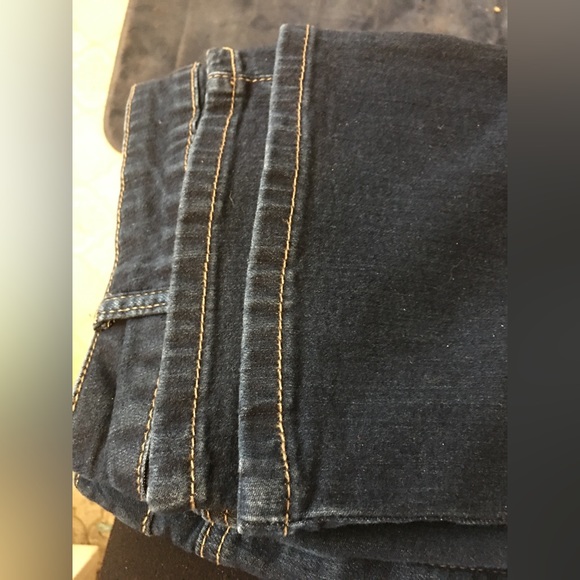 🌻Falls creek Dark Wash Straight leg Jean’s Size 18🌻 - Picture 8 of 8